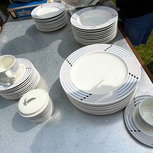 Mikasa Intaglio Intermezzo Set Service for 4 Japan Made Fine China